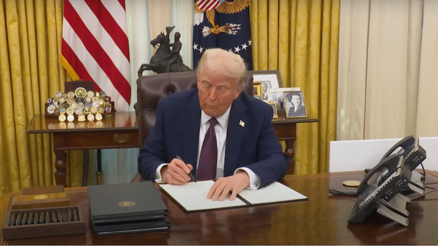 US President Donald Trump signing executive order commissioning the Working Group on Digital Asset Markets. Source: The White House

