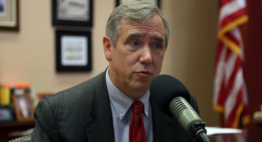 Jeff Merkley,